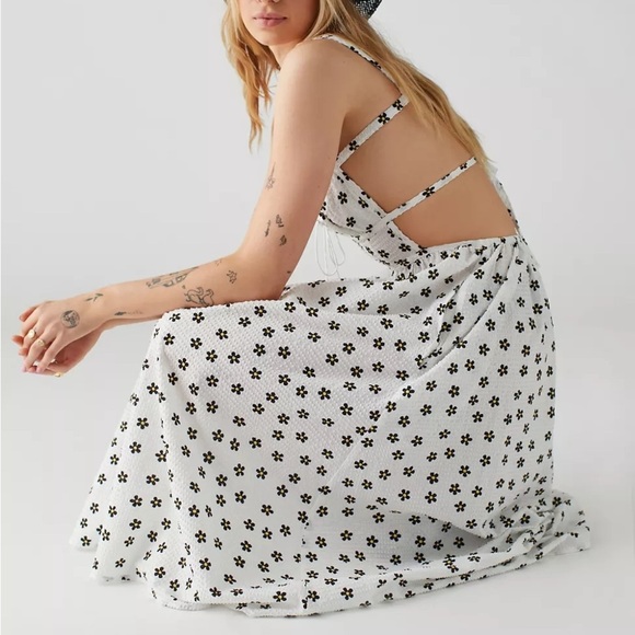 NWT For Love and Lemons Brenda Floral Midi Dress Daisy Strappy Open Back Sz L - Picture 5 of 15